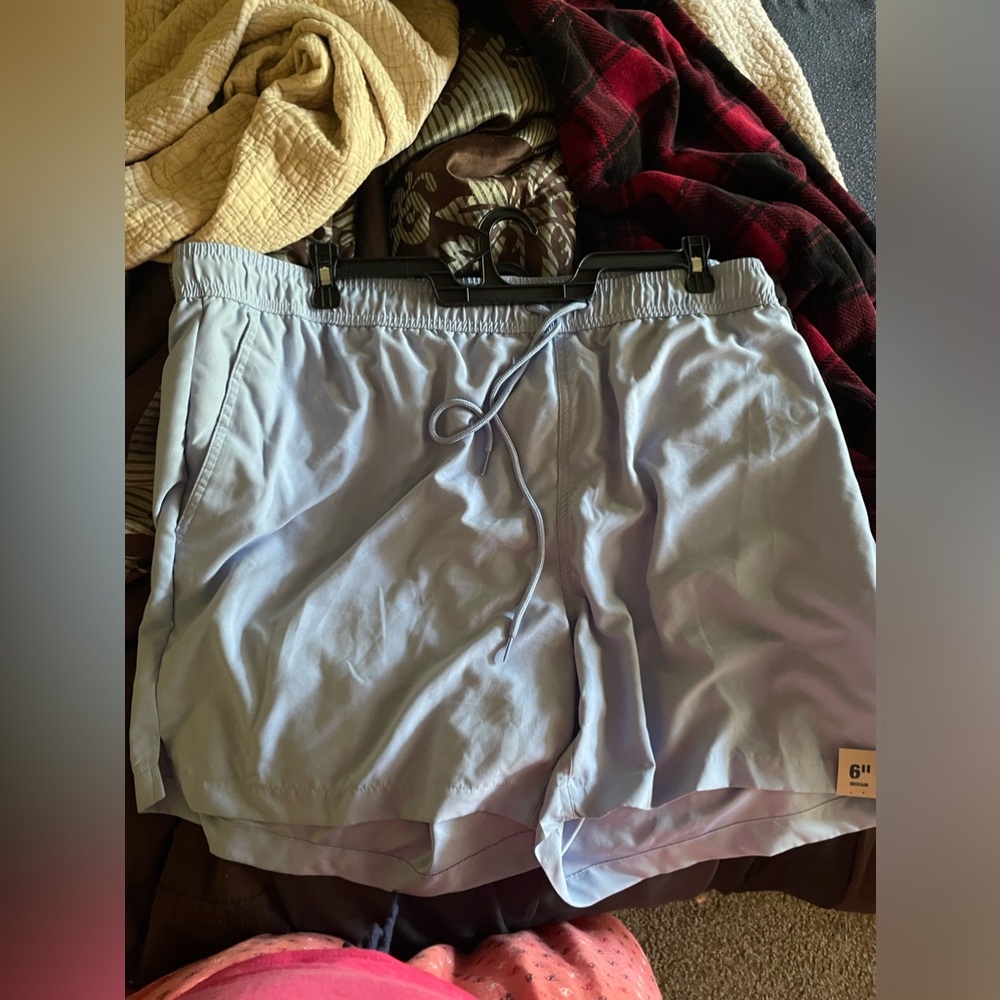Men’s shorts brand new